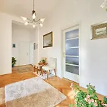 Apartamento Leona Authentic Beachfront 2br By Irundo *