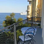 Apartamento Leona Authentic Beachfront 2br By Irundo