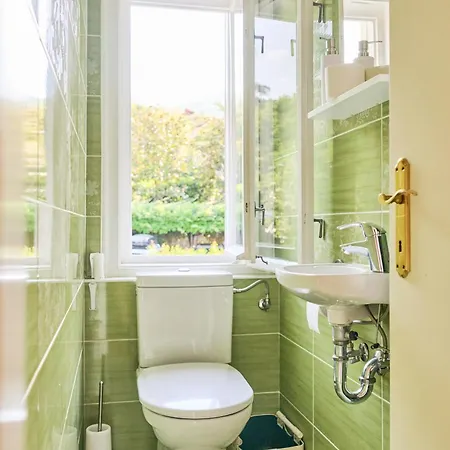 Leona Authentic Beachfront 2br Opatija