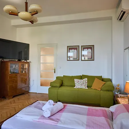 Appartement Leona Authentic Beachfront 2br